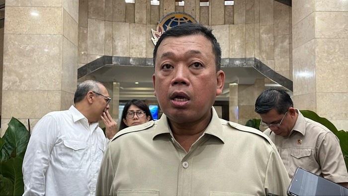 Tanah Bersertifikat Baru 74,7%, Nusron Minta Pemda Bebaskan Bphtb