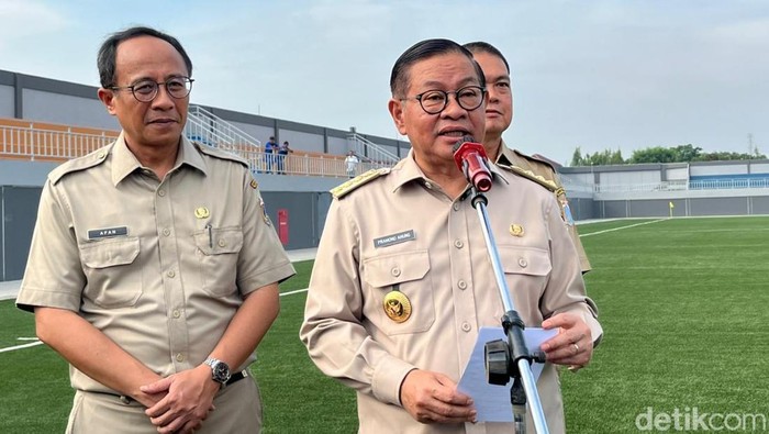 Tinjau Stadion Tugu Jakut, Pramono: Rumputnya Telah Bersertifikasi Fifa